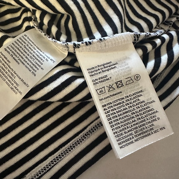 H&M Maternity Top - Picture 3 of 3